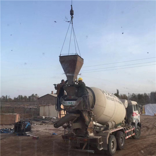 长宁区“精准瞄准”—— 吊车的 “定位导航” 技术