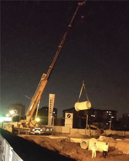 长宁区“弯臂矫正”—— 吊车的 “形变补偿” 技术